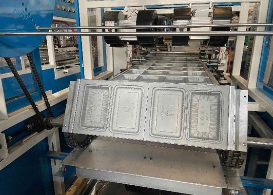 Vaisselle formant la machine automatique de boursouflure usinant l'extrusion multi de la couche Co complète dans une étape